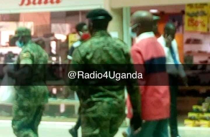 Kabaka Ronald Mutebi appear at Capital Shoppers supermarket