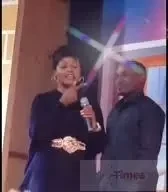 Diana Nabatanzi Runs Away From Ahmed Lubowa's Electrifying Whopper On Stage